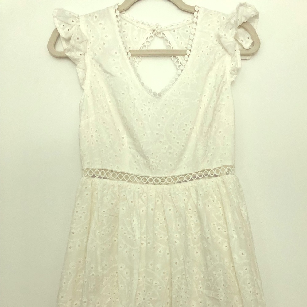 White lace dress size XS